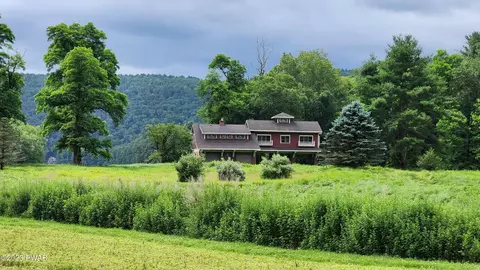5430 Hancock Hwy, Equinunk, PA 18417