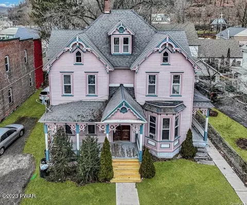 12 Orange St, Port Jervis, NY 12771