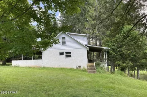 1163 Ledgedale Rd # B, Lake Ariel, PA 18436