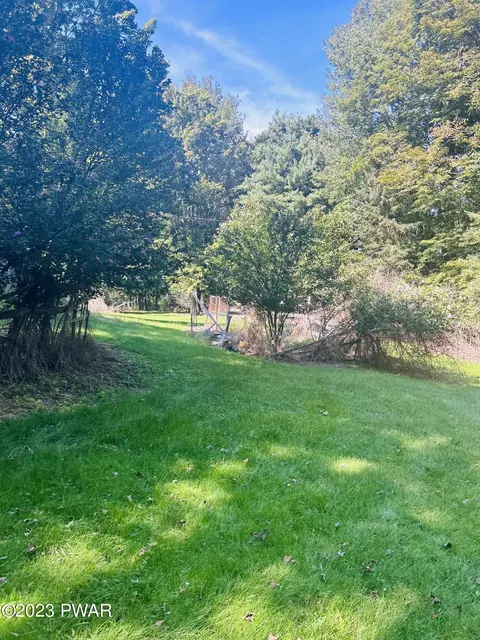 1150 Lackawanna Trl, Clarks Summit, PA 18411