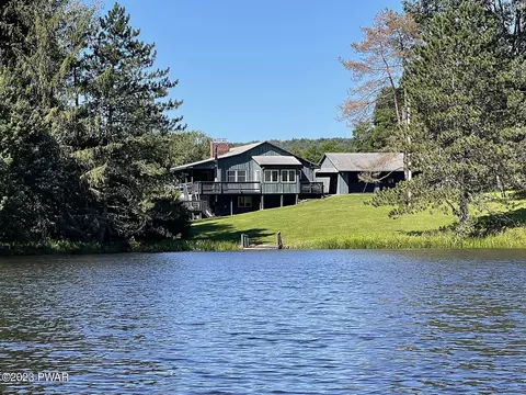 184 Hellmers Hill Rd, Equinunk, PA 18417