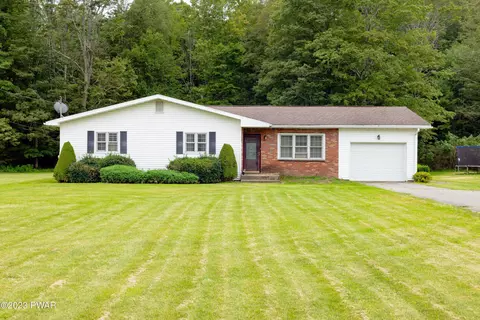 1373 Heart Lake Rd, Scott Township, PA 18433
