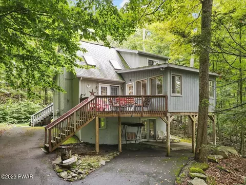 32 Northgate Rd, Lake Ariel, PA 18436