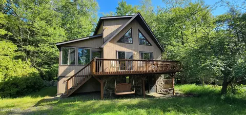 63 Oak Cir, Lake Ariel, PA 18436