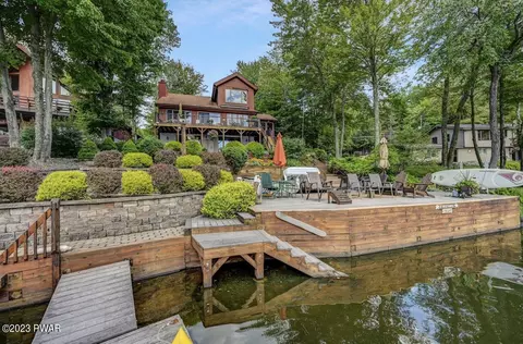 2149 E Lakeview Dr, Lake Ariel, PA 18436