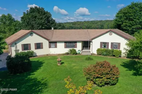 1561 Upper Woods Rd, Pleasant Mount, PA 18453