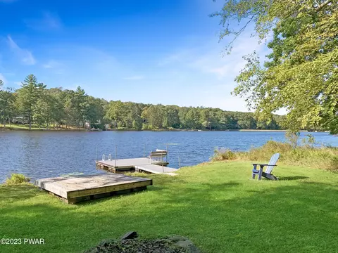111 Lake Shore Rd, Shohola, PA 18458