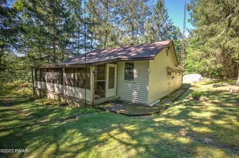 128 Falls Rd, Dingmans Ferry, PA 18328 photo 28