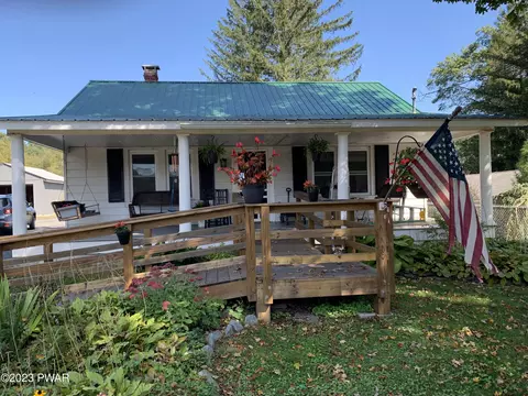 128 Bennett Ave, Milford, PA 18337
