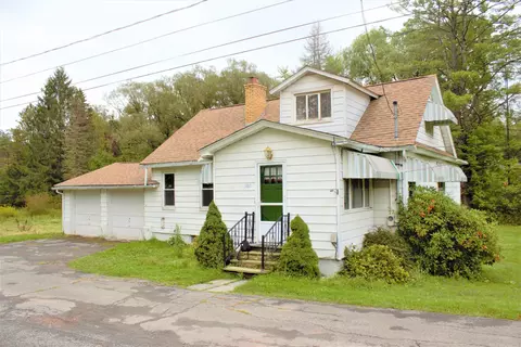 380 Belmont Tpke, Waymart, PA 18472