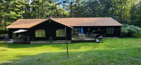 438 Engvaldsen Rd, Hawley, PA 18428