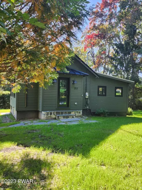353 German Hill Rd, Shohola, PA 18458