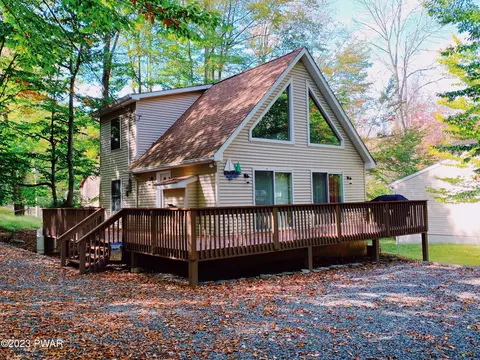 1022 Cypress Ct, Lake Ariel, PA 18436