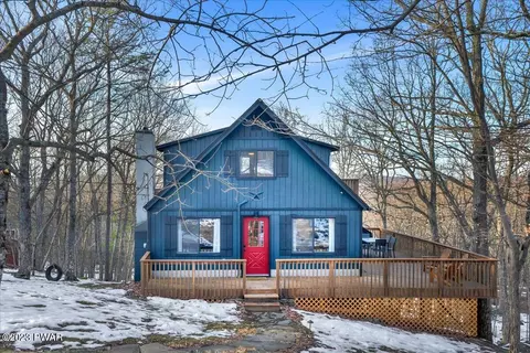 108 Owl Ct, Lackawaxen, PA 18435