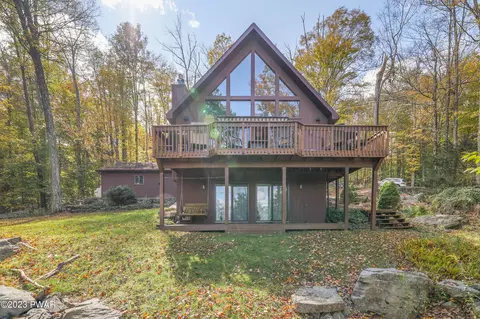 114 Bartleson Deer Trl, Greentown, PA 18426