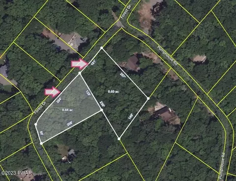 198 199 Forest Dr, Lakeville, PA 18438