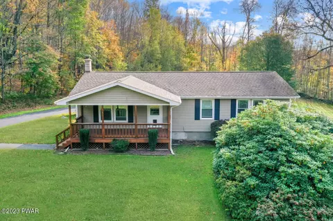 50 Mapleview Dr, Honesdale, PA 18431