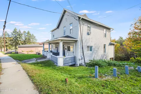 1011 S Valley Ave, Olyphant, PA 18447