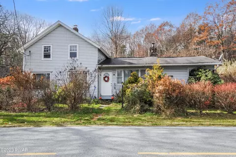 71 Hoadleys Rd, Hawley, PA 18428