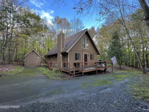 72 Wild Turkey Cir, Lake Ariel, PA 18436