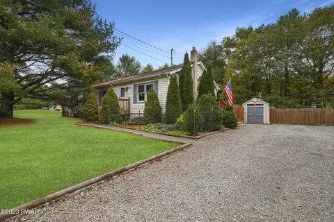 107 Fisher Ter, Milford, PA 18337
