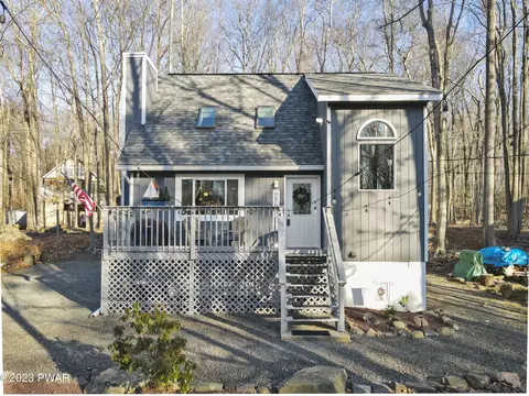 1029 Cedar Dr, Lake Ariel, PA 18436
