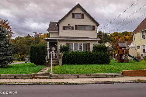 931 Oak St, Scranton, PA 18508