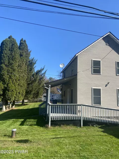 211 Mountain Spring Ave, Hawley, PA 18428
