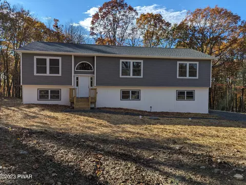129 Crocus Lane Ln, Milford, PA 18337