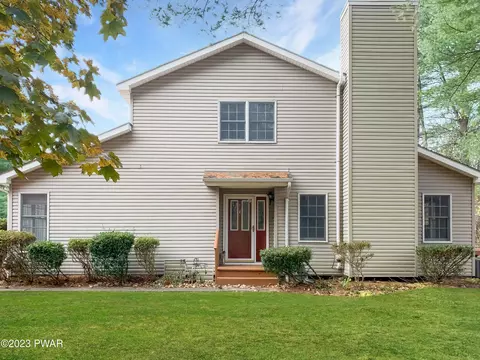 1 Milford Town Green Ln # D, Milford, PA 18337