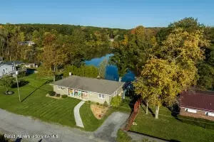 48 Equity Dr, Moscow, PA 18444
