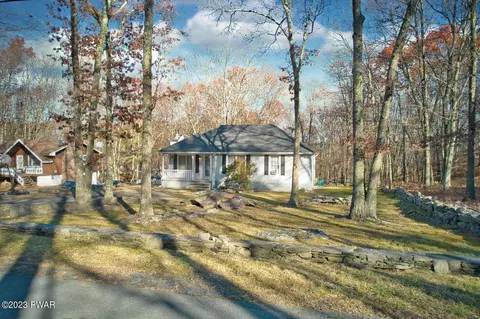 116 Ruffed Grouse Rd, Bushkill, PA 18324 photo 4