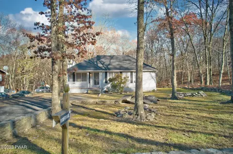116 Ruffed Grouse Rd, Bushkill, PA 18324 photo 5