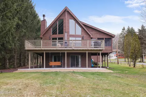 45 Tanglewood Ln, Lake Ariel, PA 18436