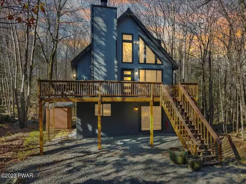 35 Thornwood Ter, Lake Ariel, PA 18436