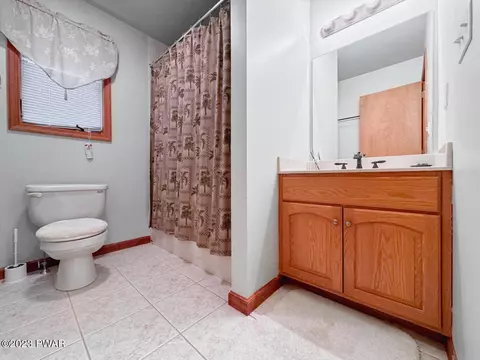 1110 Falls Rd, Bushkill, PA 18324 photo 19