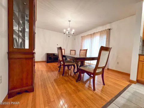 1110 Falls Rd, Bushkill, PA 18324 photo 12