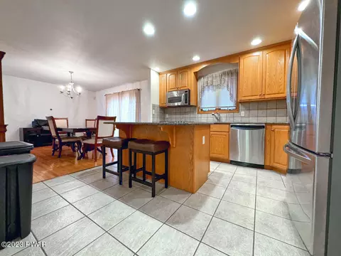 1110 Falls Rd, Bushkill, PA 18324 photo 7