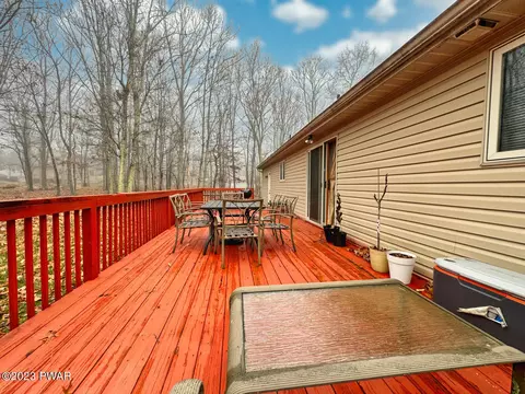 1110 Falls Rd, Bushkill, PA 18324 photo 33