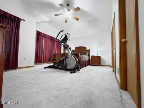 1110 Falls Rd, Bushkill, PA 18324 photo 20