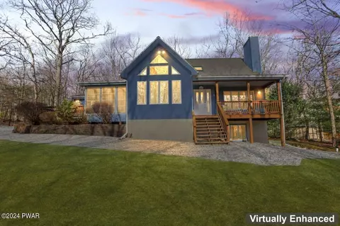 113 Blackbirch Lane Ln, Lords Valley, PA 18428