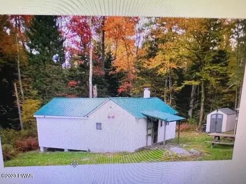 171 Bob Spring Swamp Rd, Dingmans Ferry, PA 18325