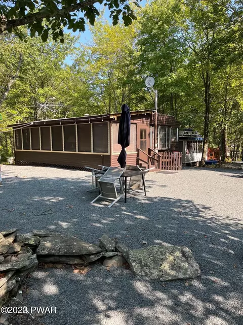 122 Pequest Rd, Shohola, PA 18458