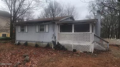 162 Skyview Rd, Dingmans Ferry, PA 18328