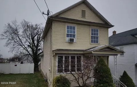 175 Phillips St, Throop, PA 18512