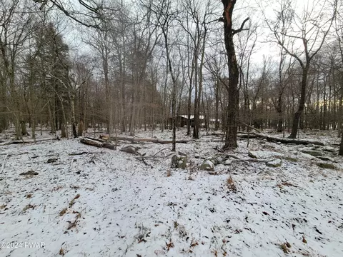 35 36 Pocono Dr, Gouldsboro, PA 18424