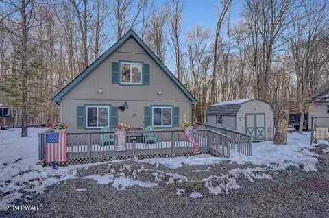 284 S Fairway Dr, Lake Ariel, PA 18436