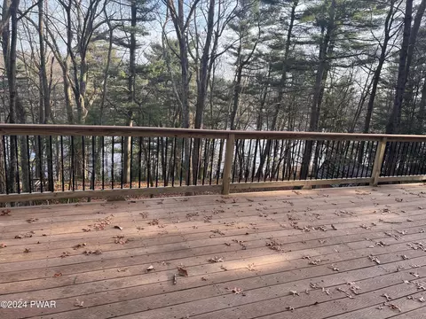 101 Girl Scout Rd, Dingmans Ferry, PA 18328