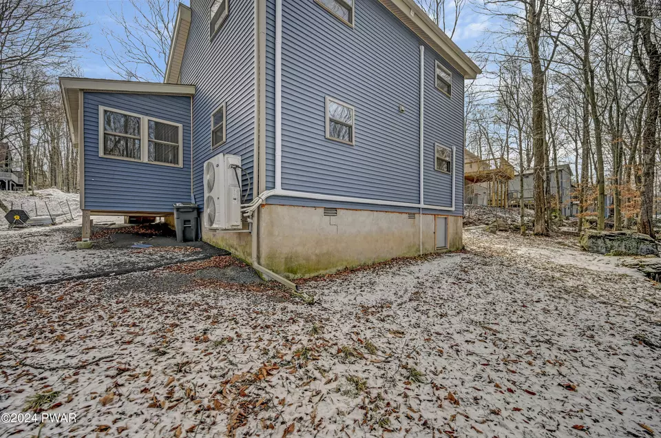 8 Burnwood Pt, Lake Ariel, PA 18436 | 29 Photos - Movoto