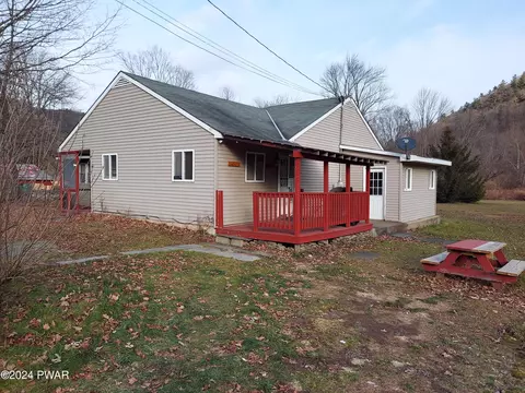 46 Penn York Rd, Starlight, PA 18461
